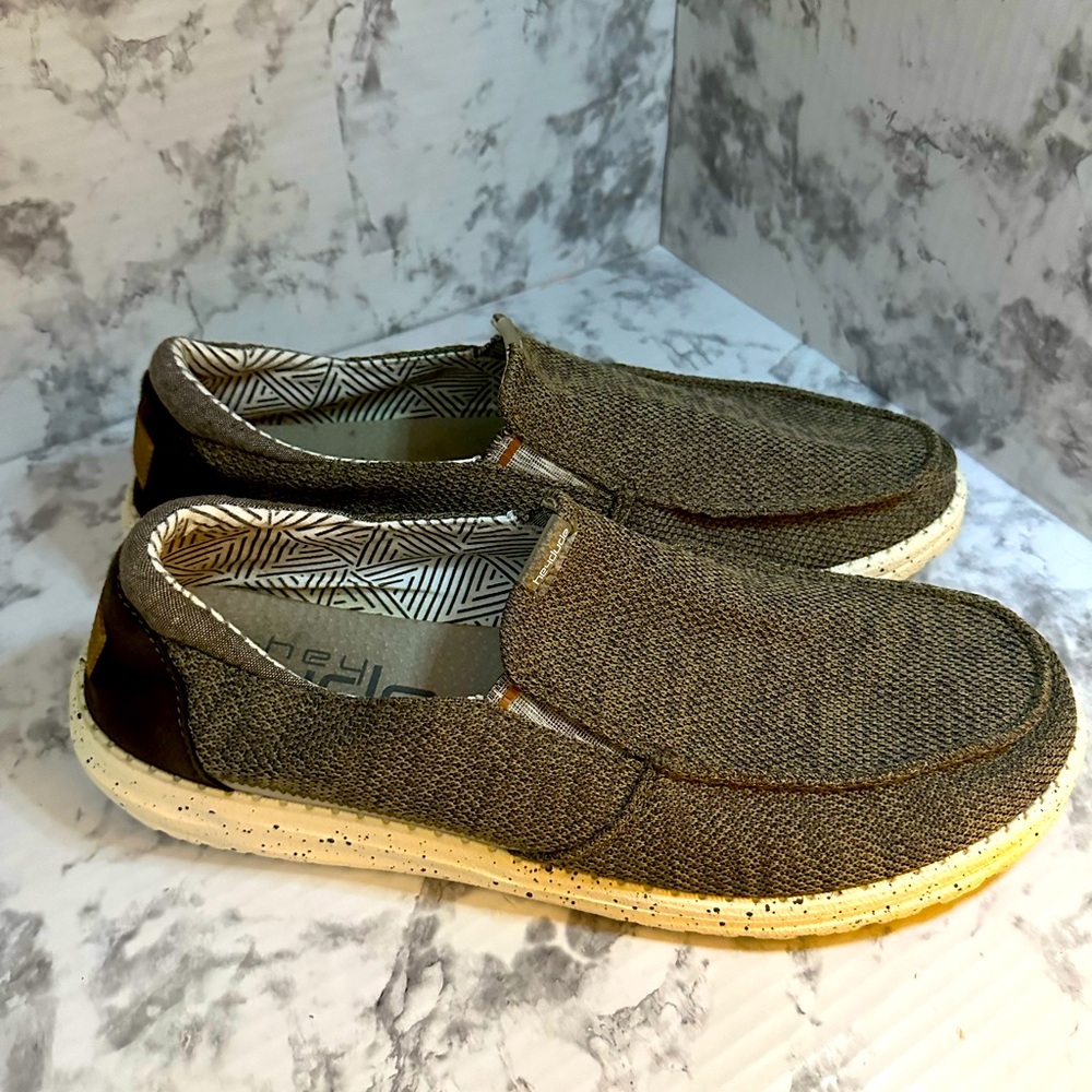 Mens Hey Dudes Size 11